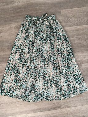 H&M Pleated A-Line Midi Skirt in Teal and Cream